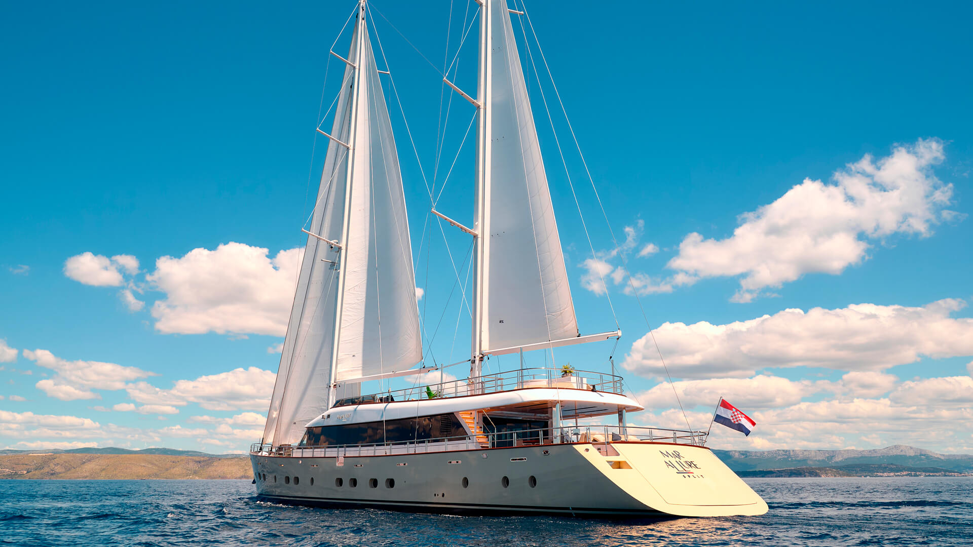 MARALLURE gallery image 15