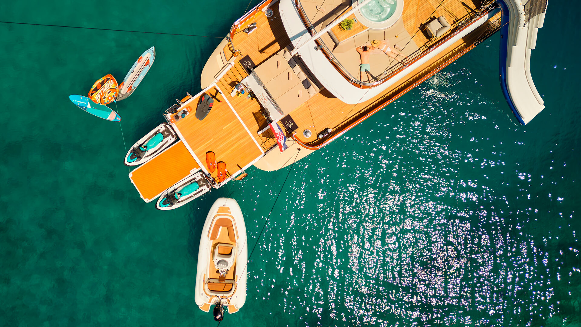 MARALLURE gallery image 13