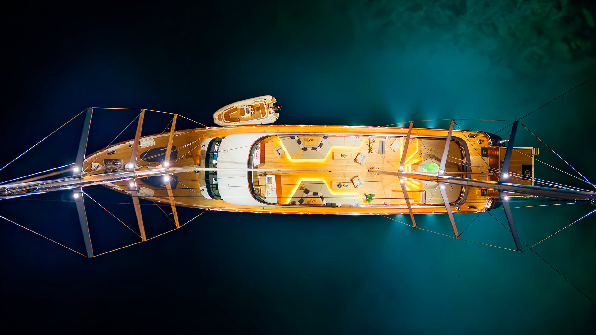 MARALLURE gallery image 9