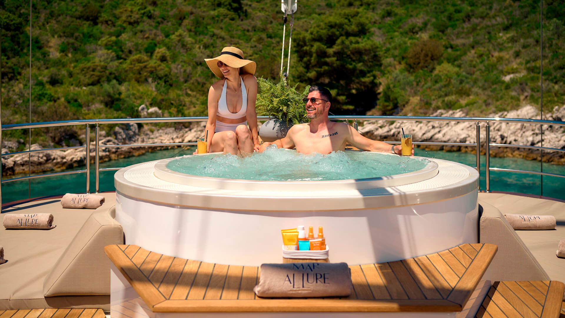 MARALLURE gallery image 20