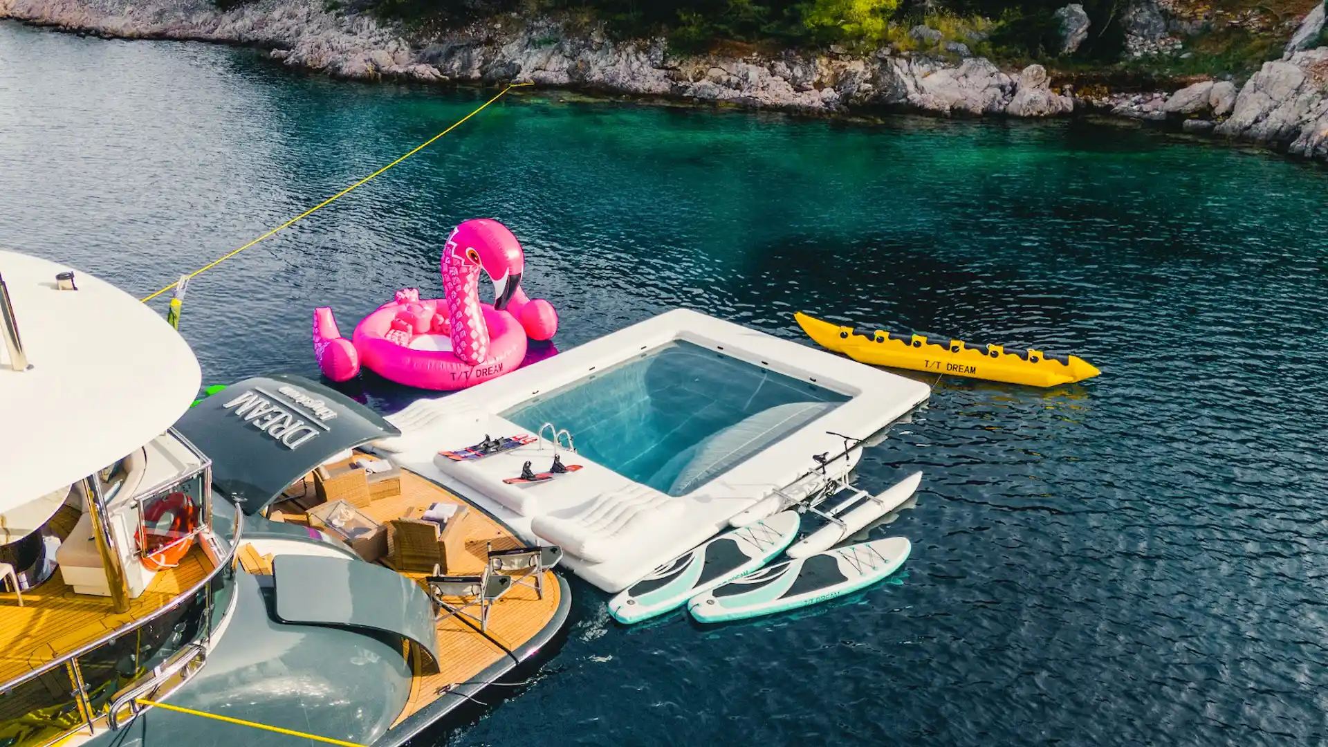 DREAM gallery image 9