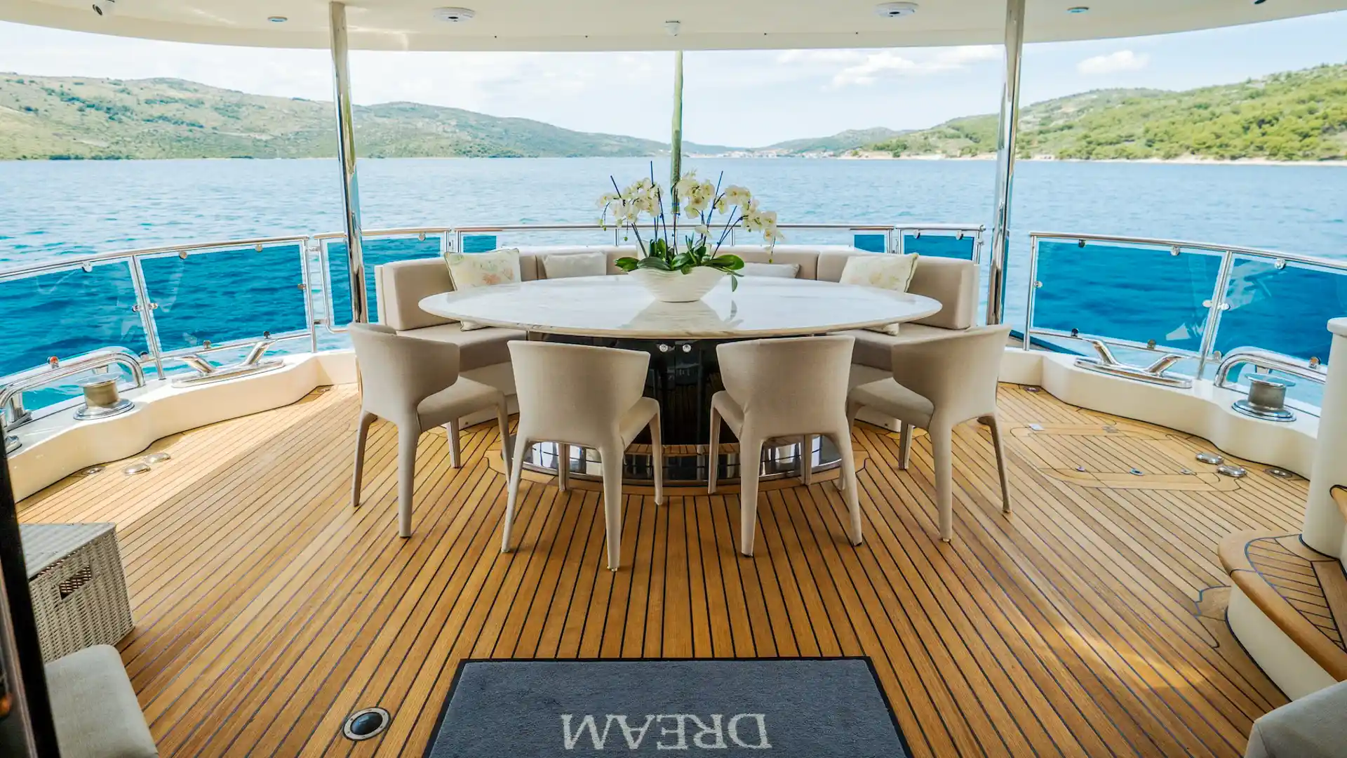 DREAM gallery image 10