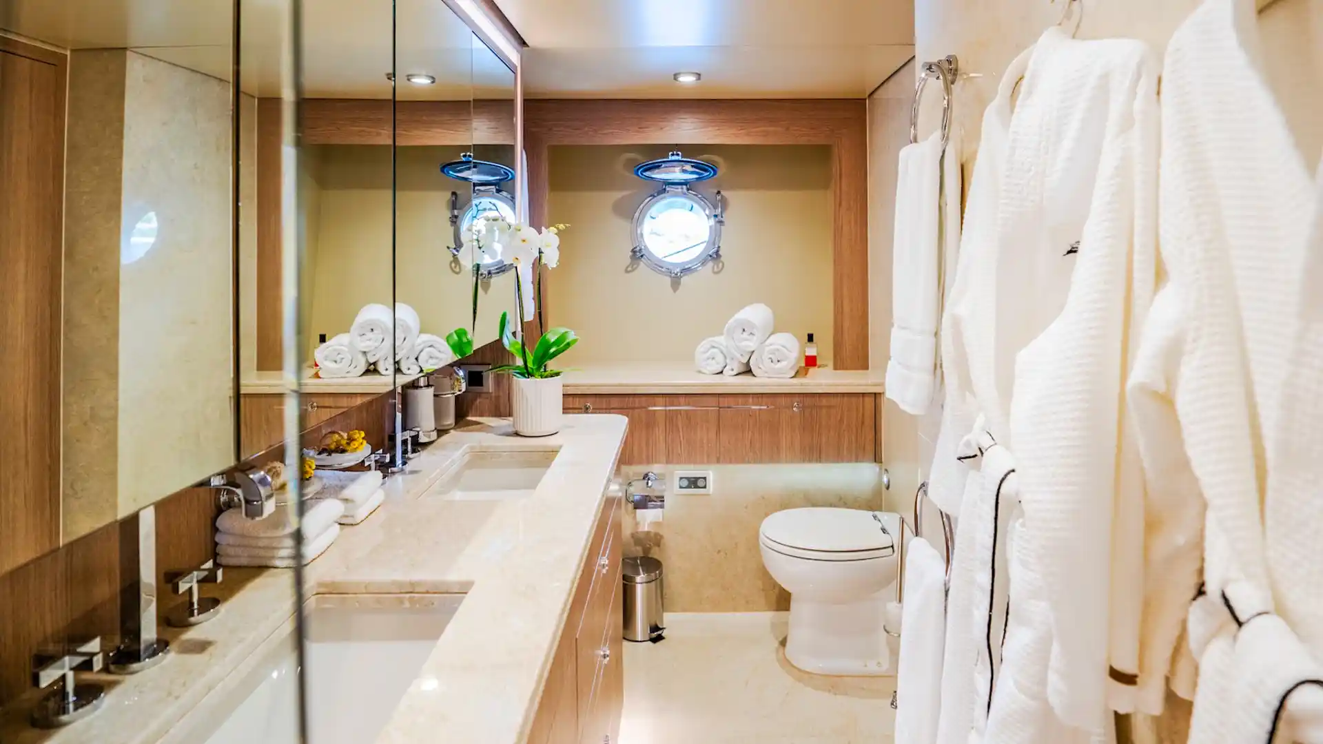 DREAM gallery image 22