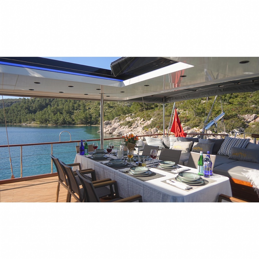 MOTTO gallery image 25